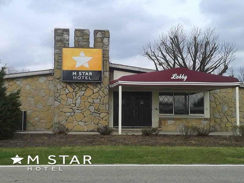 M Star Columbus North Motel Exterior foto